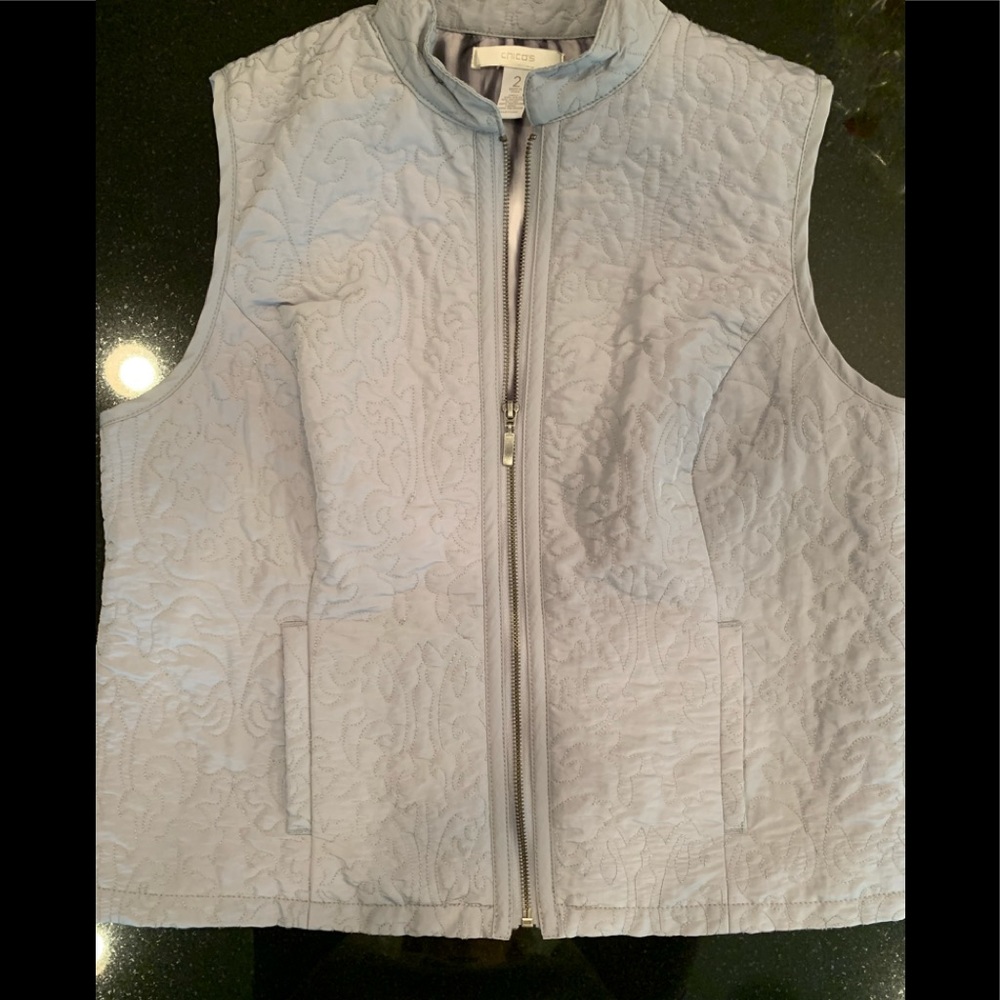 Lightweight gray vest. Size medium.